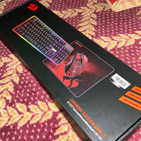 RedDragon 3 IN 1 SET RGB Gaming Keyboard + Mouse + Mousepad - Picture 1 of 5